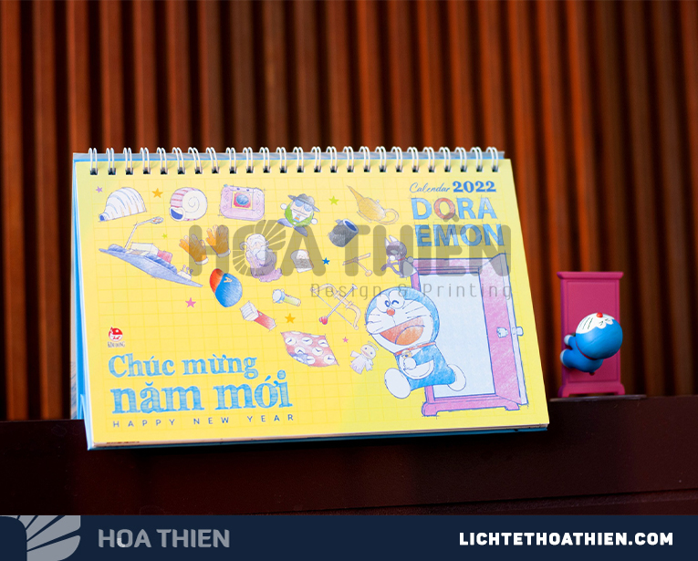 Lịch để bàn Doraemon 2025